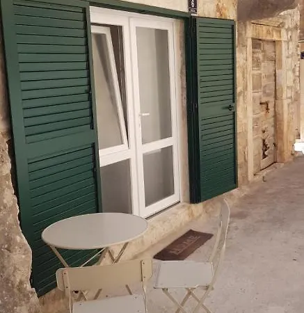 Little House Komiza