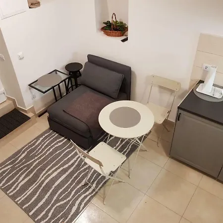 Apartment Little House