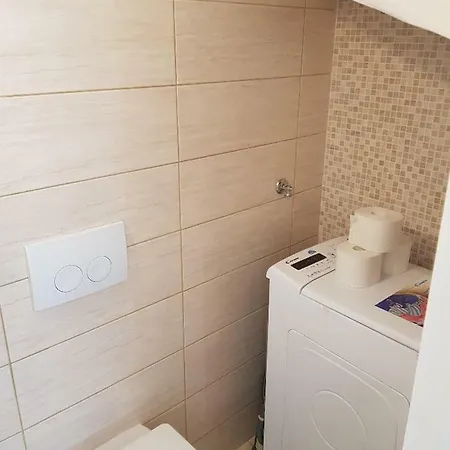 Apartment Little House Komiža