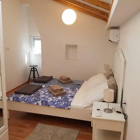 아파트 Little House *
